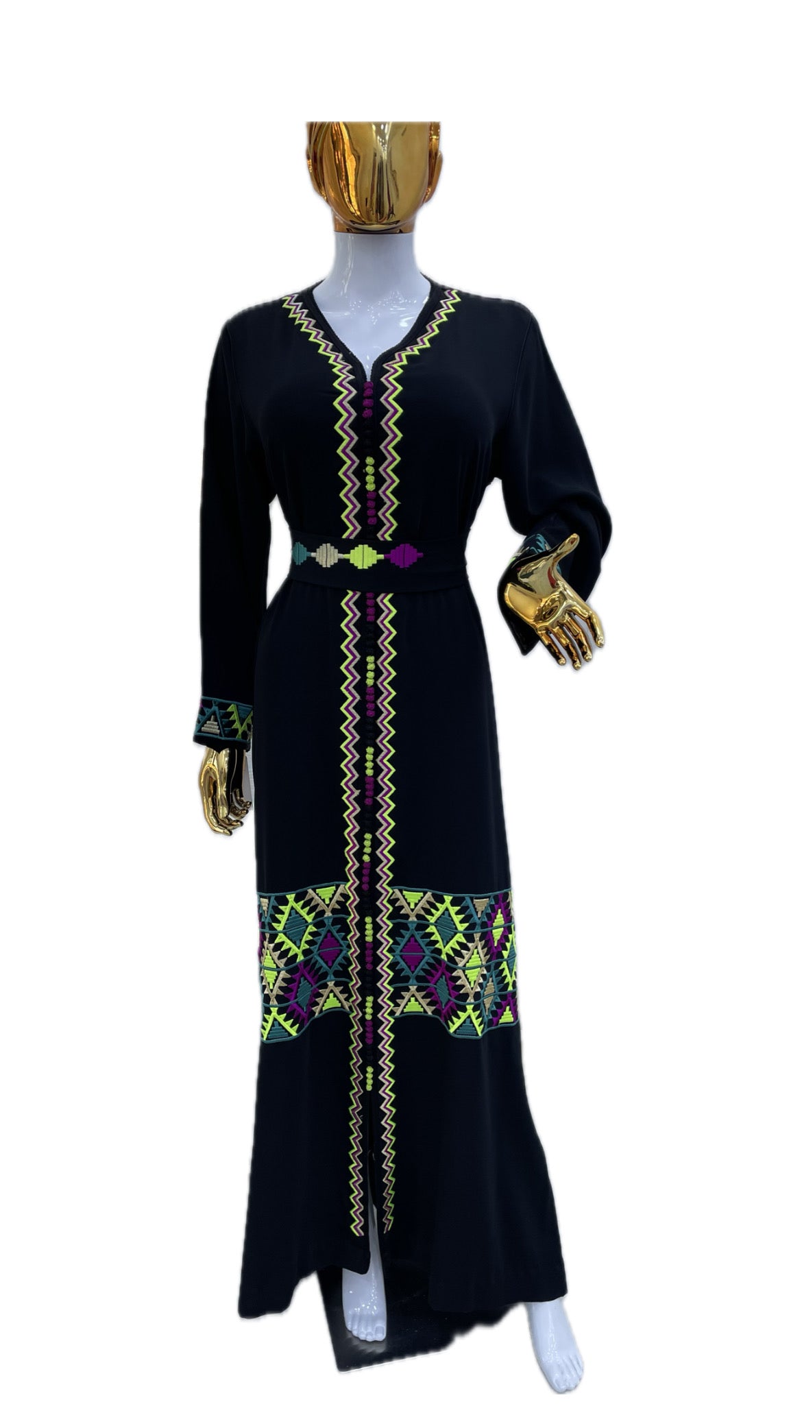 Caftan Noir Brodé À Motifs Berbères