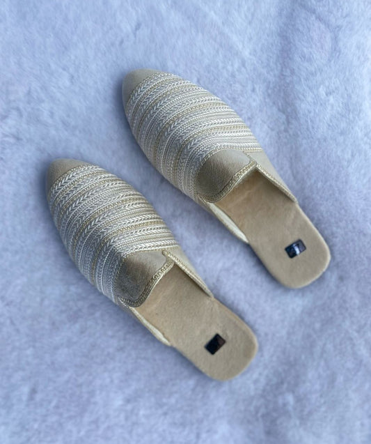 Babouche en Velours Beige Tressé