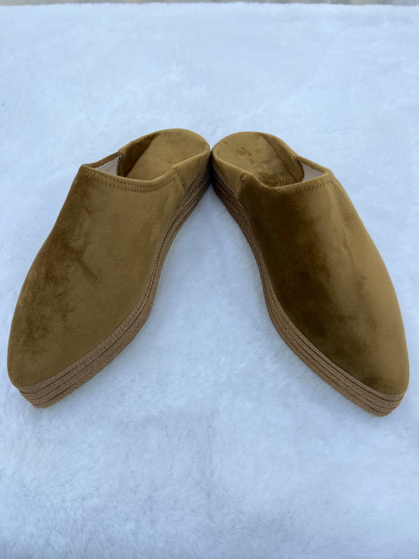 Babouche en Velours À Talons Compensés | Camel